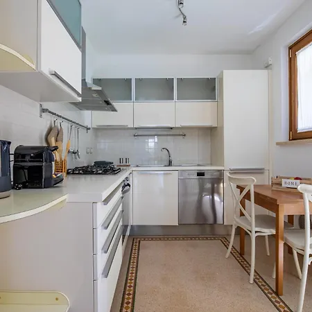 Verdemare, A Parcheggio Privato E Splendido Giardino Nyaraló