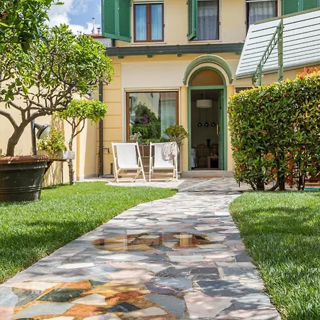 Verdemare, A Parcheggio Privato E Splendido Giardino Nyaraló